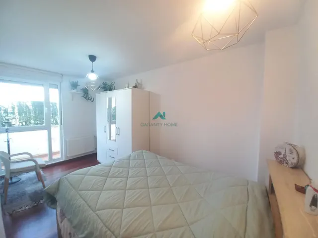 Se vende bajo en Treto — 23