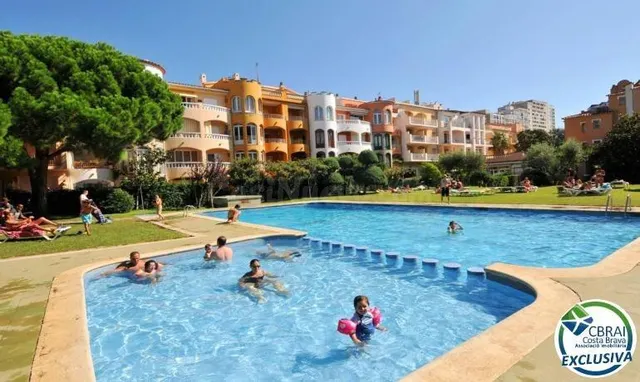 GRAN RESERVA – Apartamento reformado con licencia turística a 75 m de la playa — 3