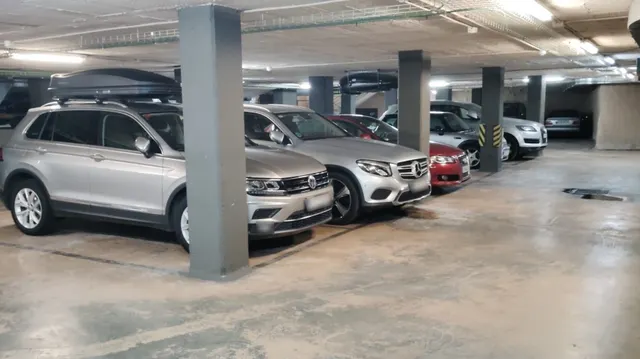 Parking 10m² en alquiler - Eixample — 12