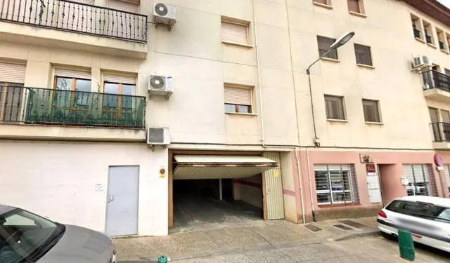 Se vende piso OKUPADO en Alagón (Zaragoza). - foto 2