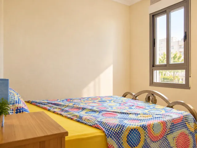 AMPLIO PISO DE 3 habitaciones, GARAJE Y PISCINA EN AYORA! — 20