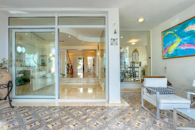 Villa junto al acantilado en Bahia Azul — 24