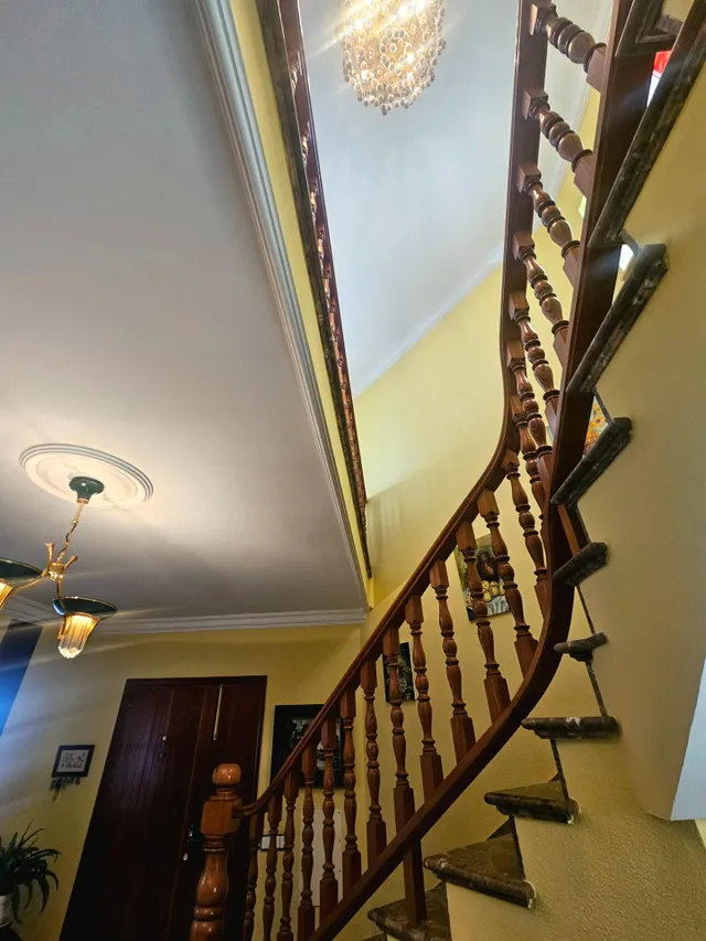 Exceptional Detached Corner Villa with Swimming Pool and Prime Location — 15