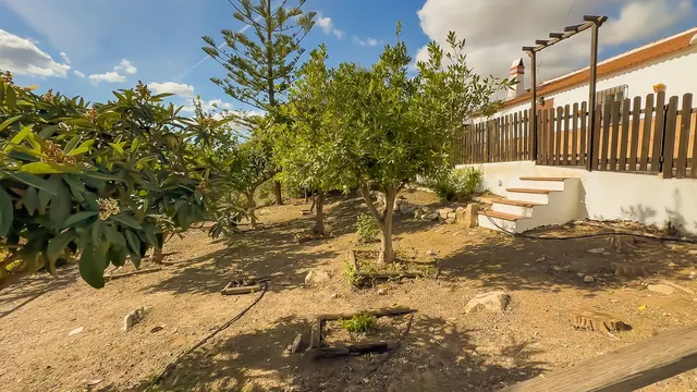 Finca rústica 2 habitaciones 140m² en venta - Polígono - Alrededores - Pedanías — 42