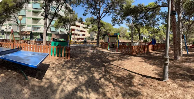 AMPLIO APARTAMENTO DE 4 DORMITORIOS | GARAJE | TERRAZA EN GU - foto 2