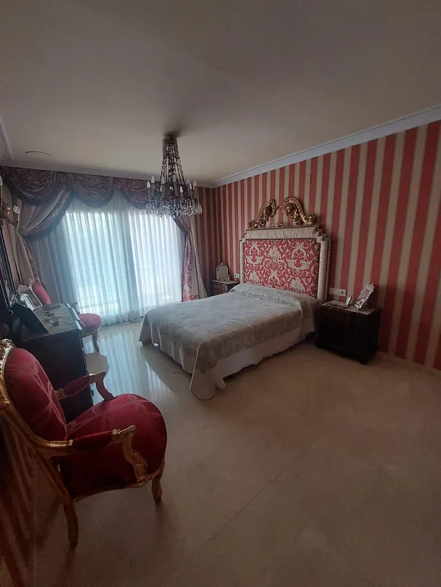 CHALET EN RUISEÑORES. — 13