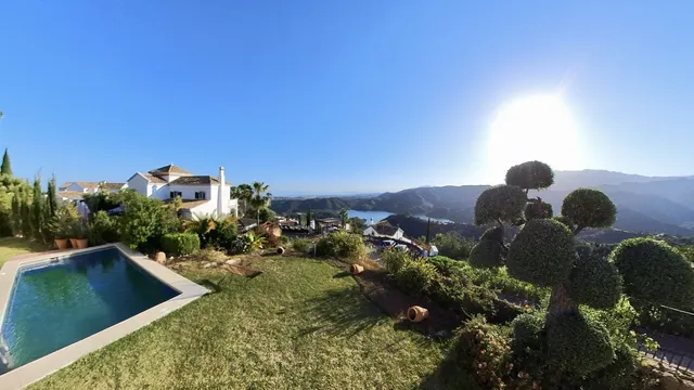 Chalet 4 habitaciones 190m² en venta - Istan pueblo — 25
