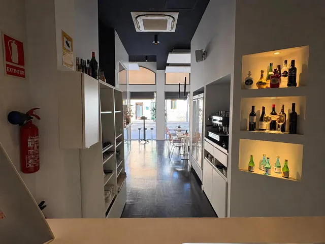 Excelente oportunidad de traspaso en una de las zonas gastronómicas más consolidadas de Palma. SANTA CATALINA — 6