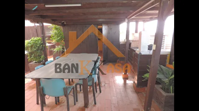 SE VENDE VIVIENDA SOBRE LOCAL EN SANTA MARÍA DEL ÁGUILA — 40