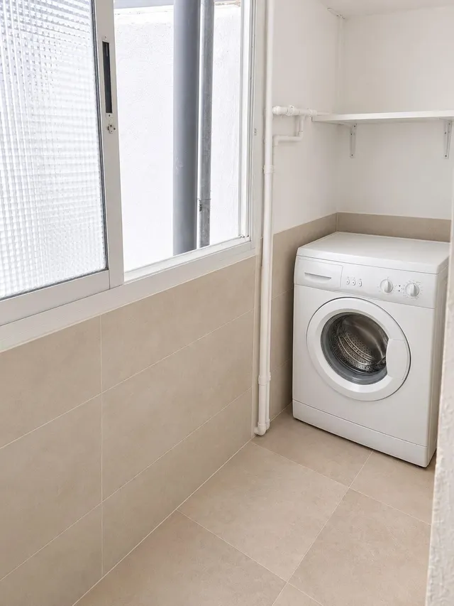 Oportunidad en Zaragoza centro: piso reformado de 2 hab con balcón — 11