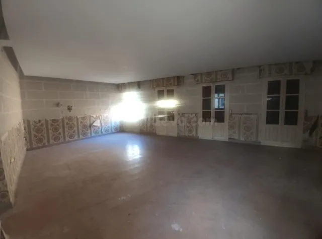 Gran casa en el centro del pueblo, 3plantas, 10hab. - foto 3
