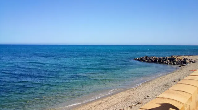 VENTA DE ESTUDIO A 500 METROS DE LA PLAYA EN RESIDENCIAL CON PISCINA — 2