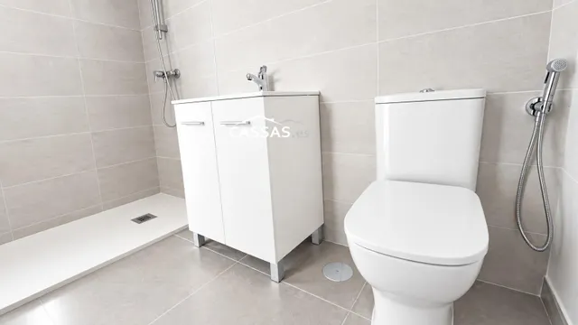 ALOVERA - Obra nueva. Ático con terraza de 10 m2, 3 habitaciones, 3 baños, 2 plazas de garaje, Trastero y piscina. — 28