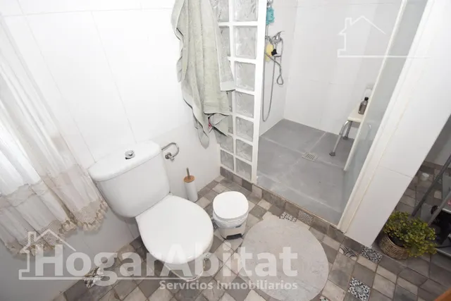 CHALET RÚSTICO CON PISCINA, TERRAZA Y PARKING — 49