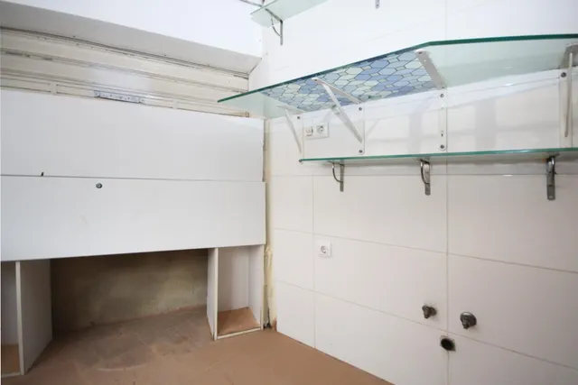 Bajo en esquina para convertir en vivienda o negocio en Alaquàs. con informe de arquitecto — 28