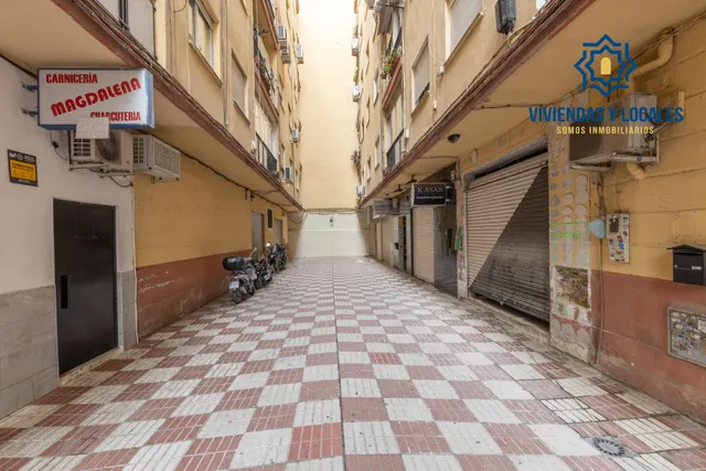 Piso amplio de tres dormitorios en ribera del genil-camino de ronda — 25