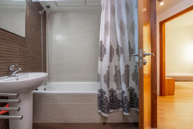 VENTA DE PISO JUNTO AL METRO DE CHURRIANA DE LA VEGA — 11