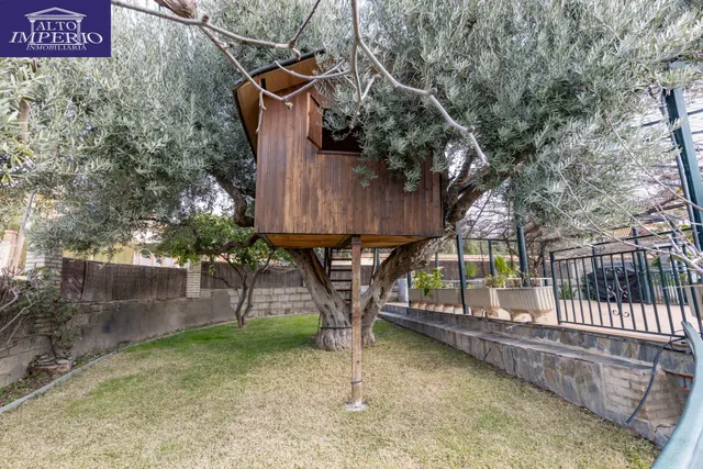 Vivienda Exclusiva en Urbanización Viñas del Rey – Otura — 48