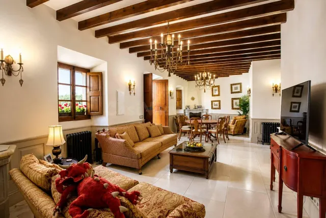 HERMOSO CASERON MALLORQUIN COMPLETAMENTE RENOVADO EN CALVIA  - foto 3