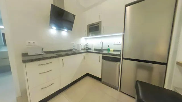 APARTAMENTO EN EXPLOTACIÓN TURÍSTICA — 39