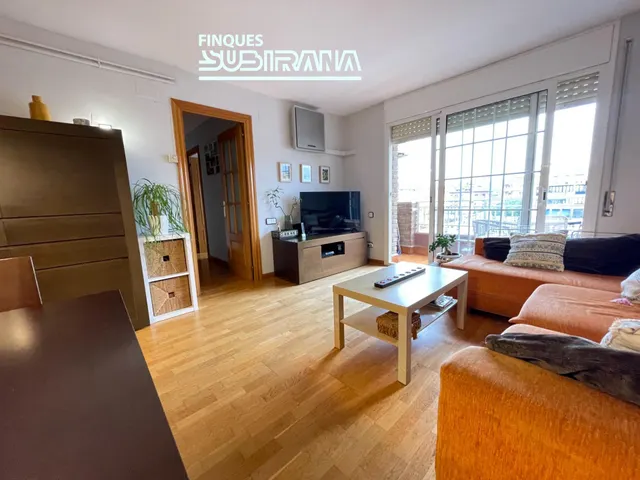 Lluminós pis de 3 habitacions a la zona de la Masuca, a Igualada. — 9