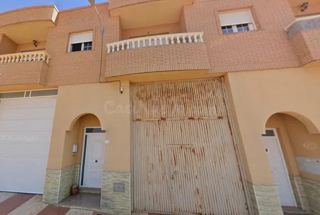 Se vende casa independiente OKUPA en Calle Loja 12 de Roquet - foto 2