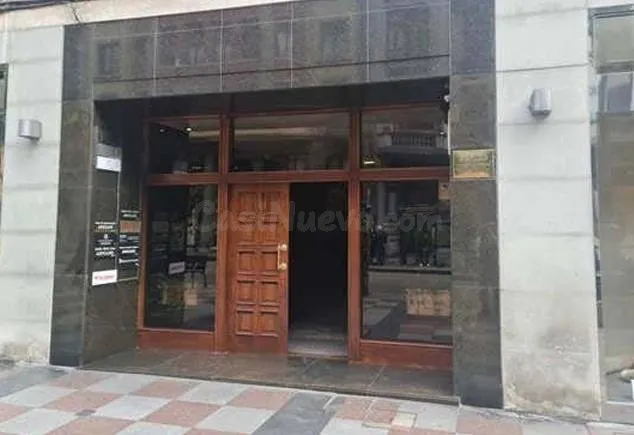 Oficina en planta primera en una de las principales calles d - foto 3