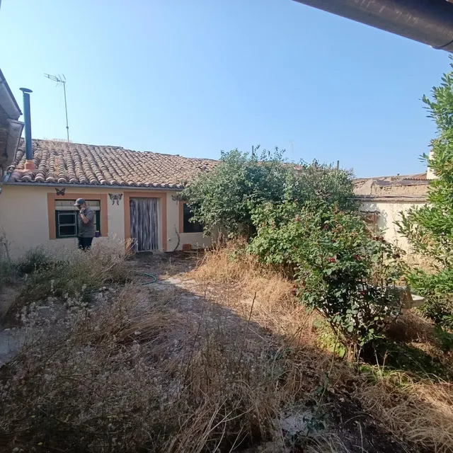 Bonita casa de pueblo con patio — 23