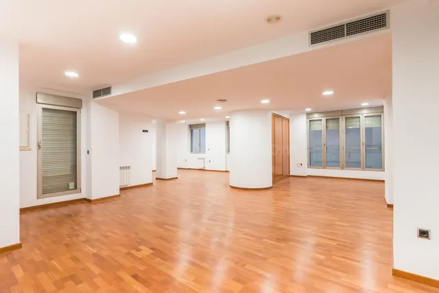 Piso 5 habitaciones 288m² en venta - Gran Via - foto 3