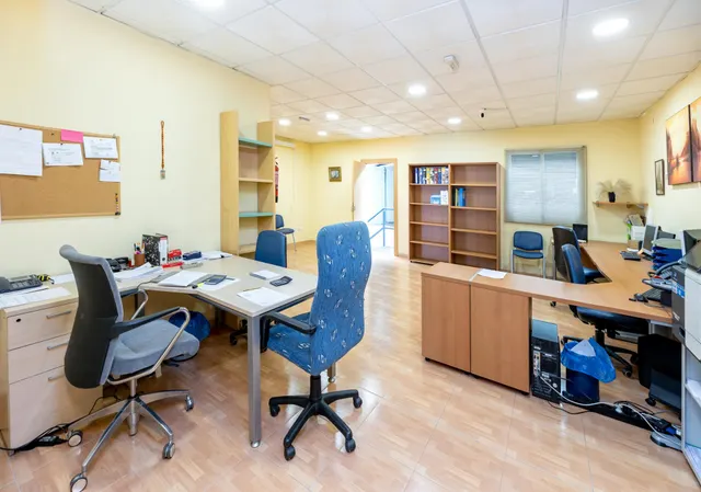 SE VENDE  Nave Industrial en Dúrcal con Instalaciones Completas y Cámara Frigorífica — 11