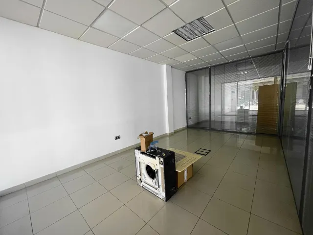 BAJO COMERCIAL EN ESQUINA EN VERA — 12