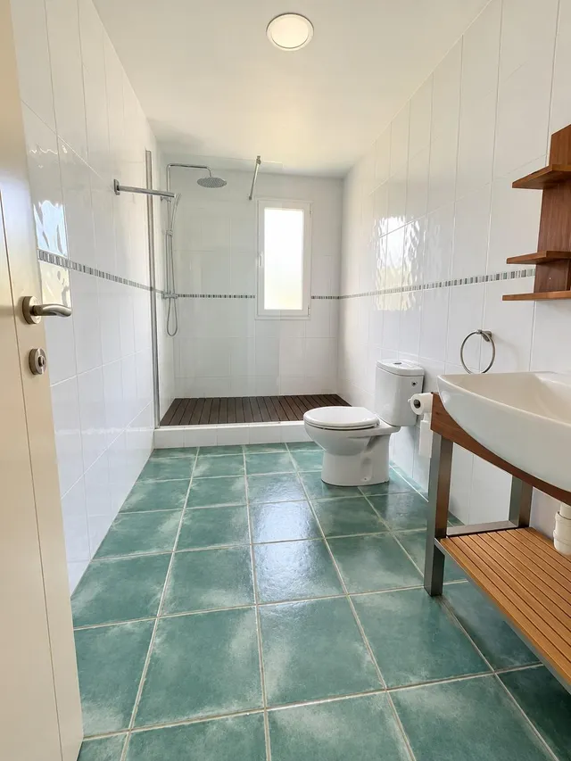 Chalet independiente con piscina privada y 6 dormitorios en La Cañada — 21