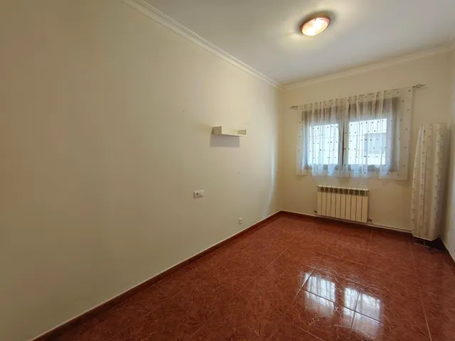Amplio y Moderno Piso en Alcázar de San Juan - Ideal para Familias — 13