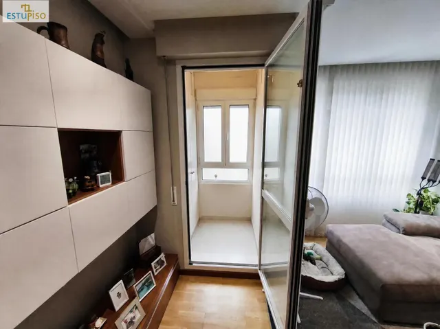 ¡TU OPORTUNIDAD EN SALBURUA! 85m2-3 habitaciones, SUR, garaje y trastero incl. - Urbanización zonas verdes  + Trastero 16m2 — 6