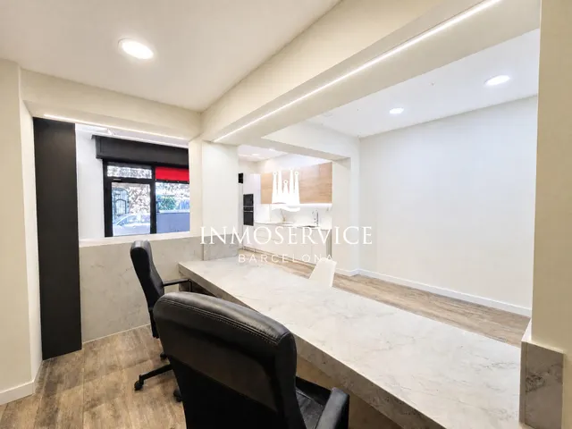 Local en venta en Vallcarca — 3