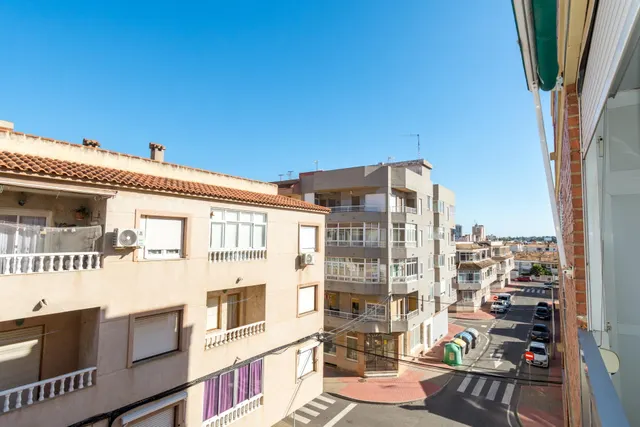 Apartamento con gran terraza y piscina en Playa de los Náufragos — 10