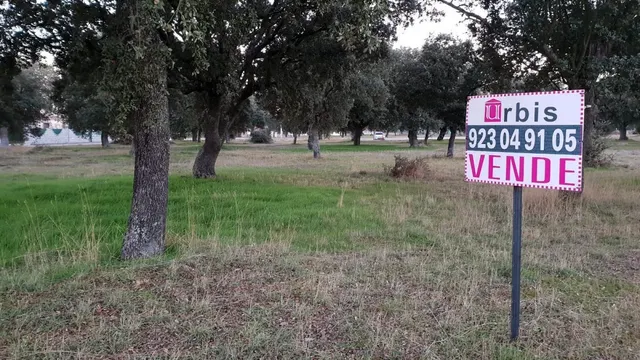 Urbis te ofrece Parcela en venta dotacional en Urb. La Rad de Galindo y Perahuy — 11