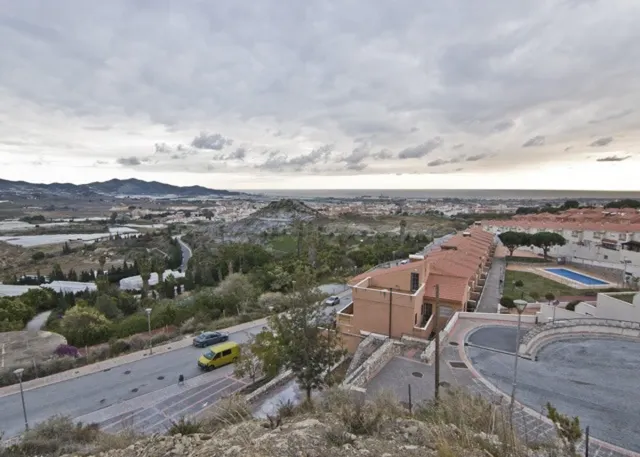 SOLAR EN LA NACLA. MOTRIL - foto 2