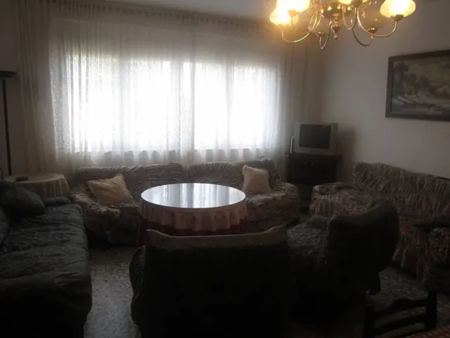SE VENDE AMPLIA CASA EN GRAJAL DE LA RIBERA.7 HAB., SALÓN, COCINA, 2 BAÑOS, PARCELA 890 M2, COCHERA — 6
