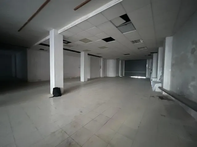 Local en Igualada  de 350m2 per 150.000 Euros. — 2