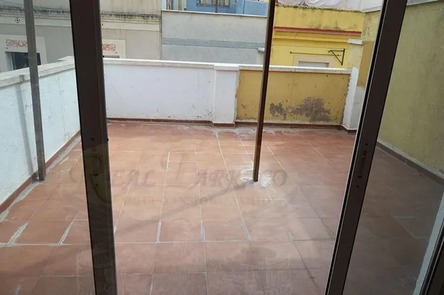 PISO CON OKUPA EN VENTA,PASE OFERTA ! — 20