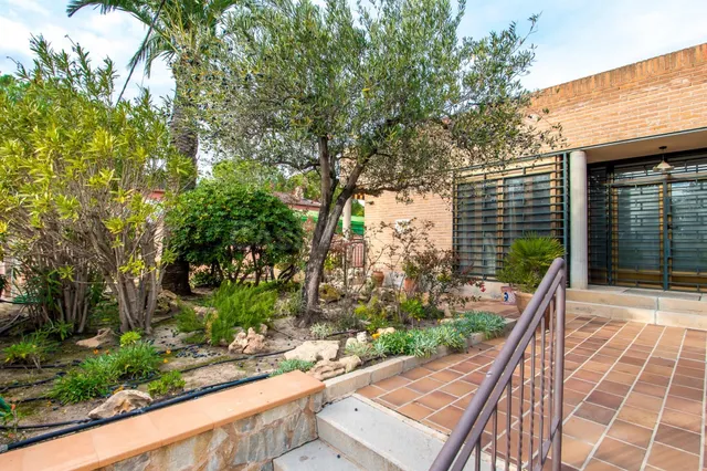 CHALET EN LOS CONEJOS CON PARCELA DE 1000M2 Y OTRA OPCIONAL - foto 4
