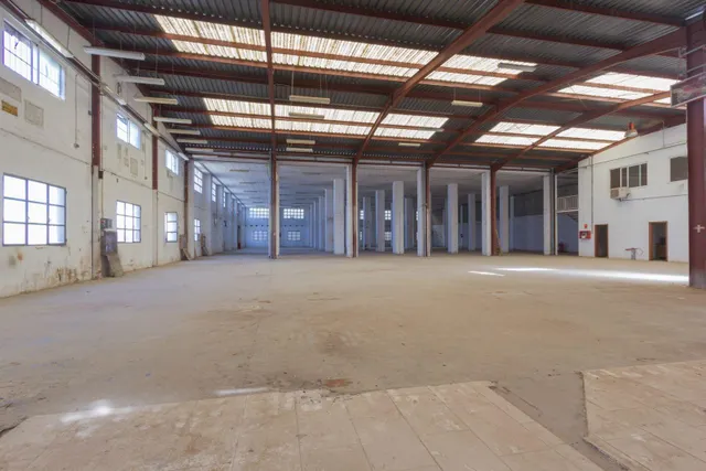 Nave industrial de 1.500 m2 en calle Ciudad de Sevilla — 6