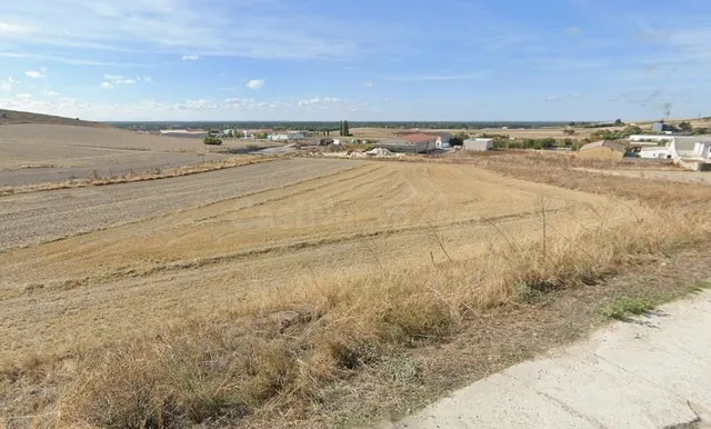 Parcela Urbana en Venta en Camino Maravillas, 8, Cuéllar. Re - foto 2