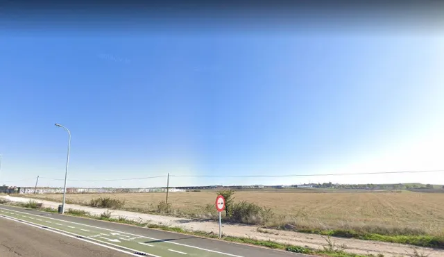 VENTA DE PARCELA PARA CONSTRUCCIÓN DE 50 VIVIENDAS. — 3