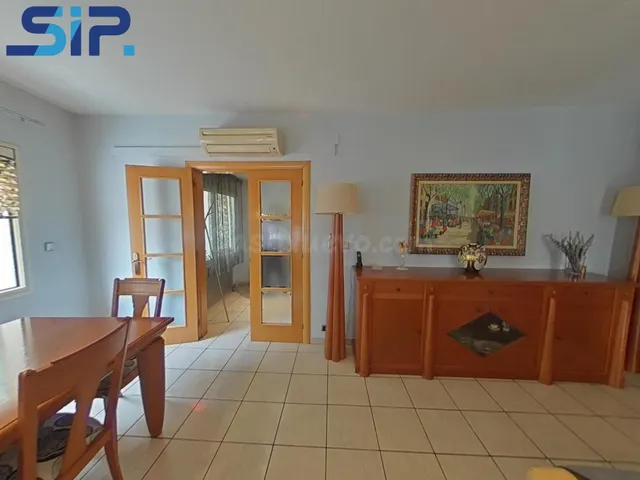 Casa lista para entrar a vivir con dos grandes zonas de apar - foto 4