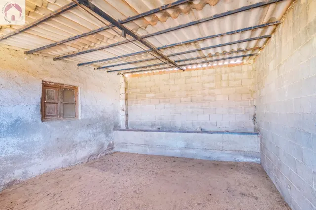 Finca en Atarfe con dos naves y cobertizo — 17