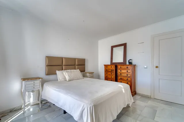 Chalet 4 habitaciones 448m² en venta - Marbella — 11