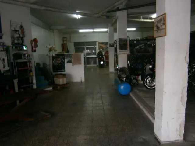 LOCAL COMERCIAL — 9