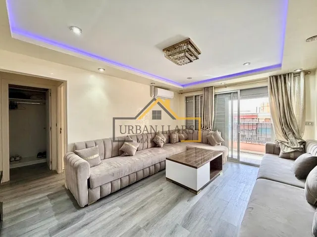 Luminoso piso de 3 habitaciones . — 12